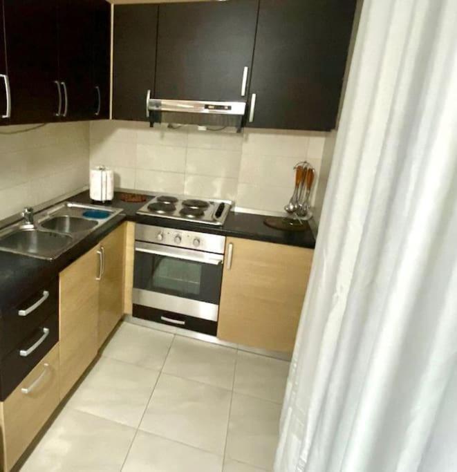 Chlo Apartment 1 Tirane Exteriör bild